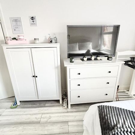 Apartament Next Westfield Mall Londra Dış mekan fotoğraf