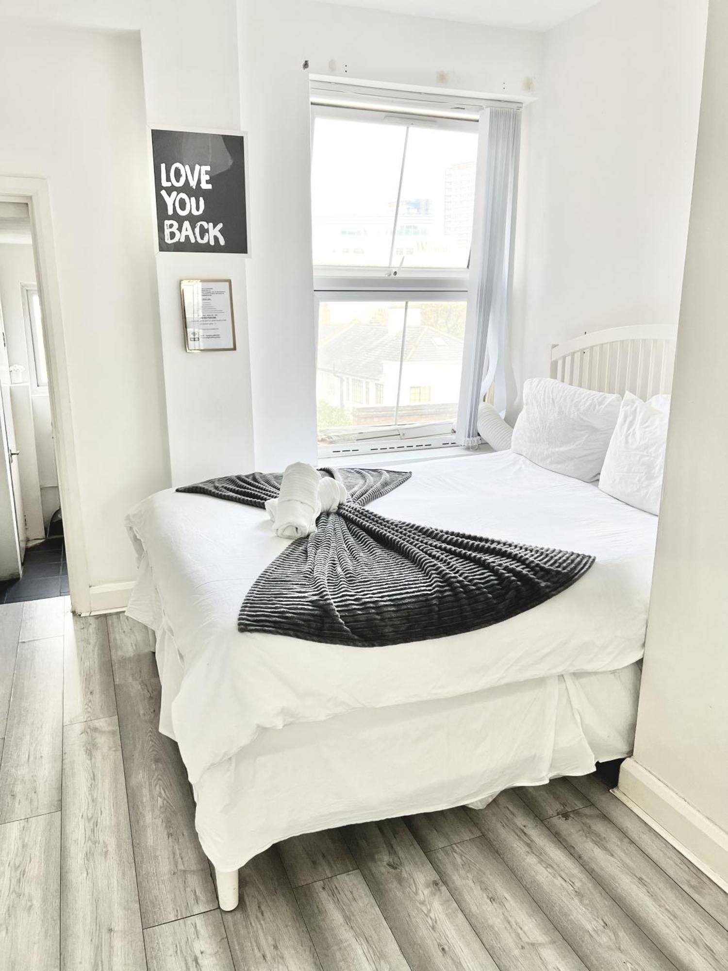 Apartament Next Westfield Mall Londra Dış mekan fotoğraf