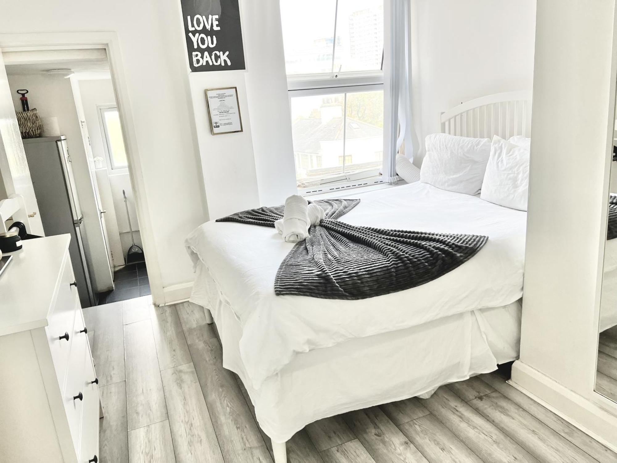 Apartament Next Westfield Mall Londra Dış mekan fotoğraf